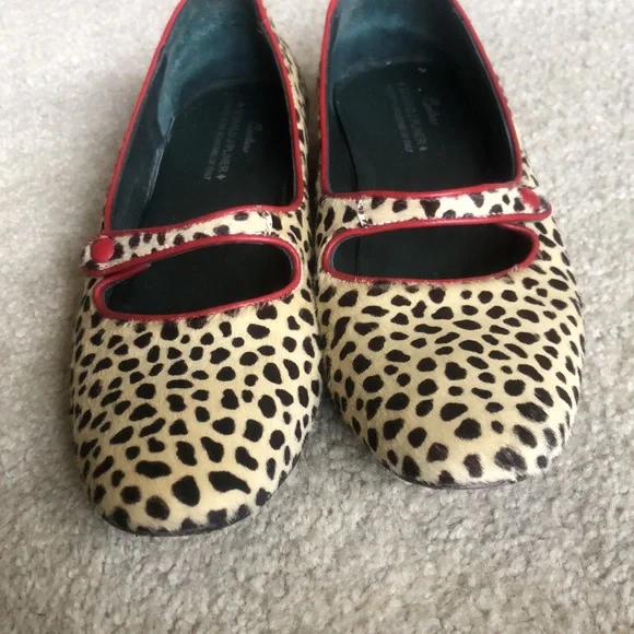 Donald J. Pliner Couture Cheetah print flats 9 - Picture 2 of 9